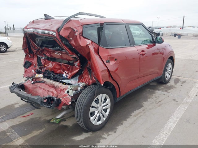 KNDJ23AU6N7826710 KIA SOUL LX