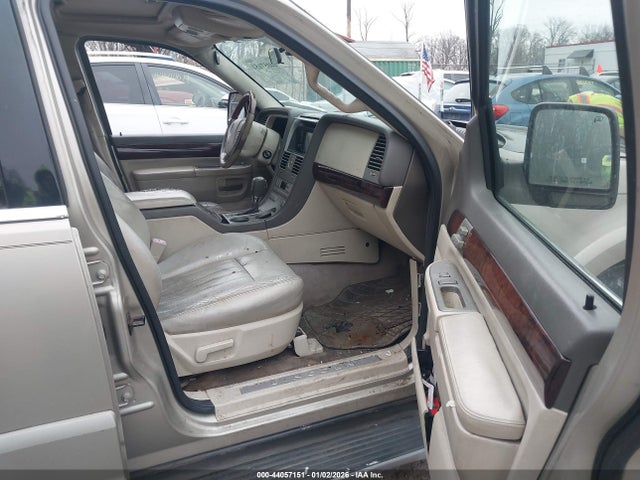 2004 LINCOLN AVIATOR 5LMEU88H14ZJ12321 Photo 4