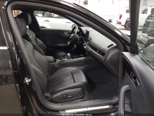 2023 AUDI A4 WAUEAAF42PN016388 Photo 4