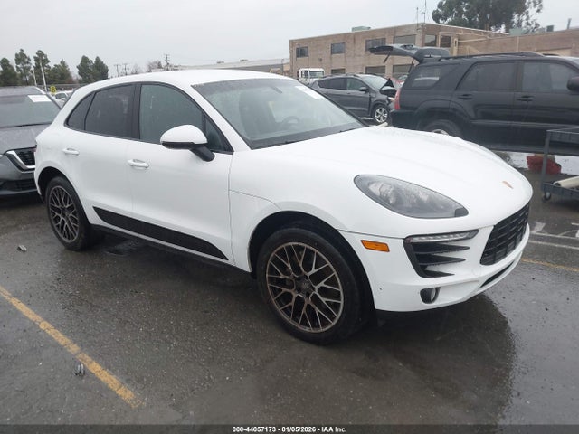 2015 PORSCHE MACAN WP1AB2A57FLB41271