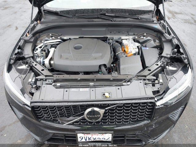 2025 VOLVO XC60 PLUG-IN HYBRID YV4H60RM9S1147516 Photo 9