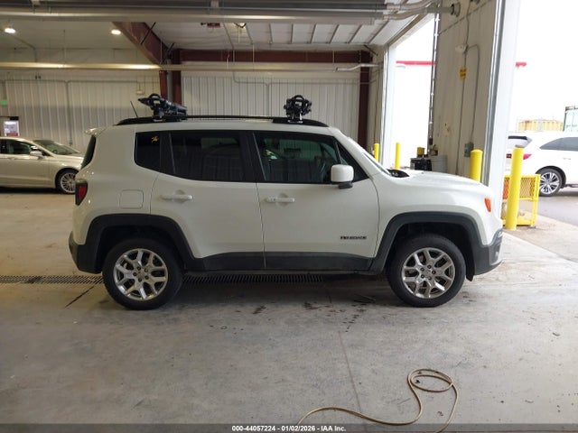 Jeep Renegade Latitude 4x4 2018 ZACCJBBB4JPH00555 Image 13