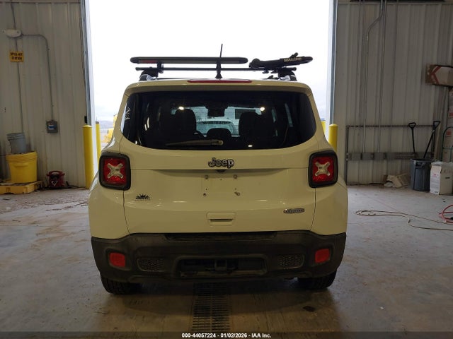 Jeep Renegade Latitude 4x4 2018 ZACCJBBB4JPH00555 Image 16