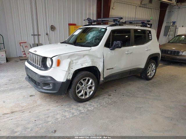 Jeep Renegade Latitude 4x4 2018 ZACCJBBB4JPH00555 Image 2