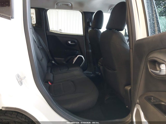 Jeep Renegade Latitude 4x4 2018 ZACCJBBB4JPH00555 Image 8