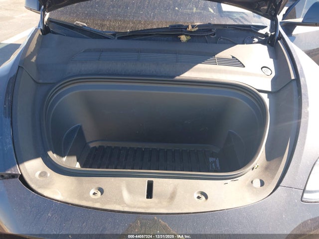 2024 TESLA MODEL Y 7SAYGDEF9RF024592 Photo 9