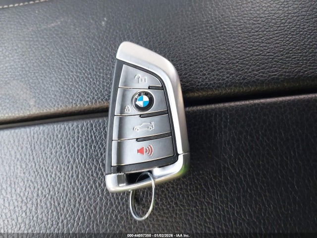 Продаж на аукціоні авто 2017 Bmw 540i Xdrive, vin: WBAJE7C36HG889293, номер лоту: 44057350