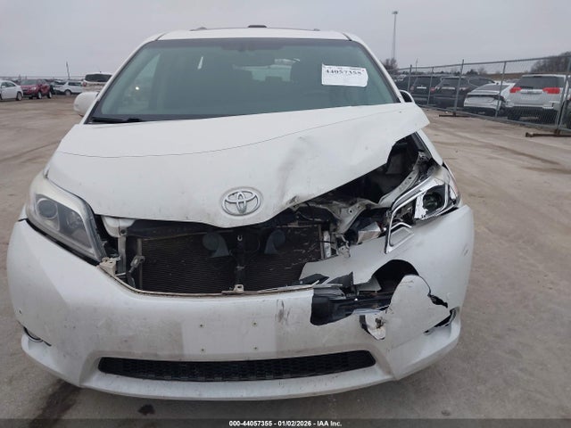 5TDDZ3DC3HS161688 Toyota Sienna Limited Premium 7 Passenger