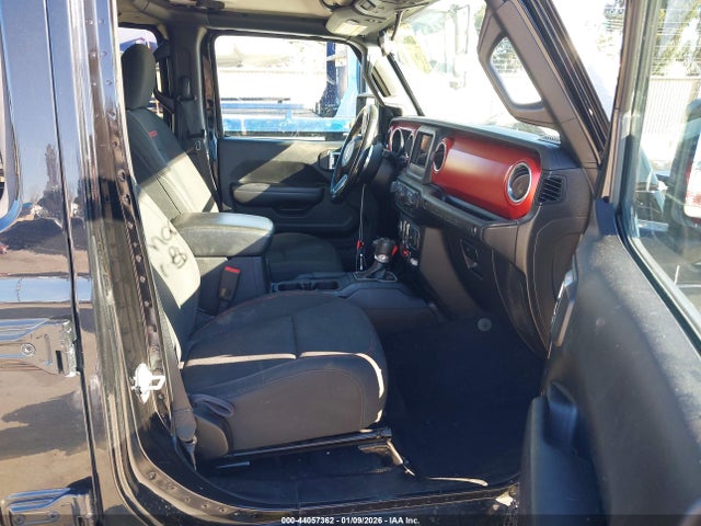 1C4HJXFN7JW176408 Jeep Wrangler Unlimited Rubicon 4x4