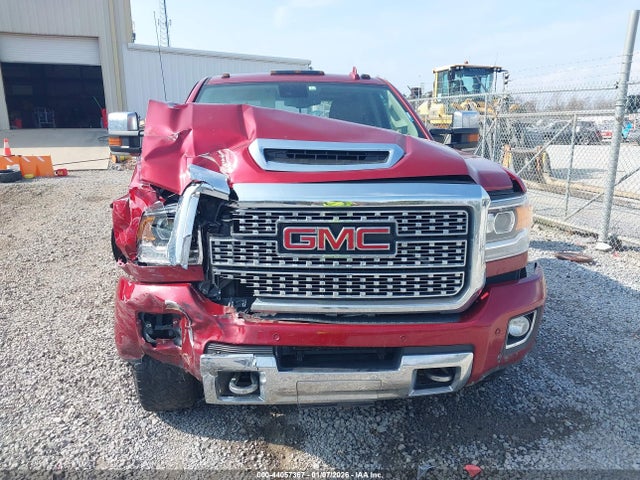 1GT12SEY5KF258961 GMC Sierra 2500hd Denali