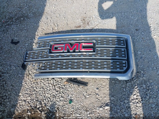 1GT12SEY5KF258961 GMC Sierra 2500hd Denali