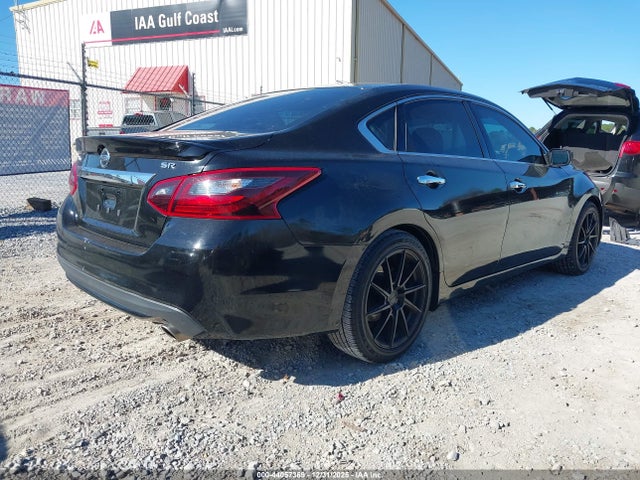 1N4AL3AP0HC147606 Nissan Altima 2.5 Sr