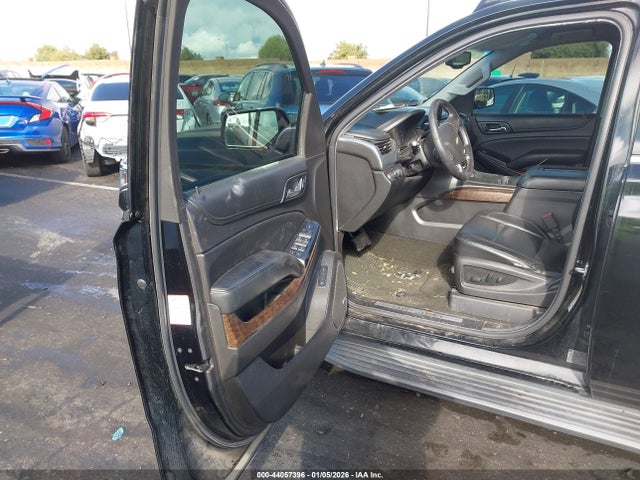 1GNSKBKC8HR200354 Chevrolet Tahoe Lt