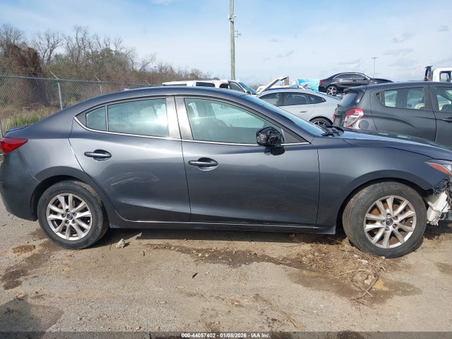 3MZBM1V77FM158671 Mazda Mazda3 I Touring