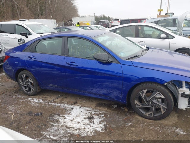 2025 Hyundai Elantra Sel Sport მანქანა იყიდება აუქციონზე, vin: KMHLM4DG4SU958873, აუქციონის ნომერი: 44057453
