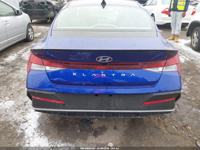 2025 Hyundai Elantra Sel Sport მანქანა იყიდება აუქციონზე, vin: KMHLM4DG4SU958873, აუქციონის ნომერი: 44057453