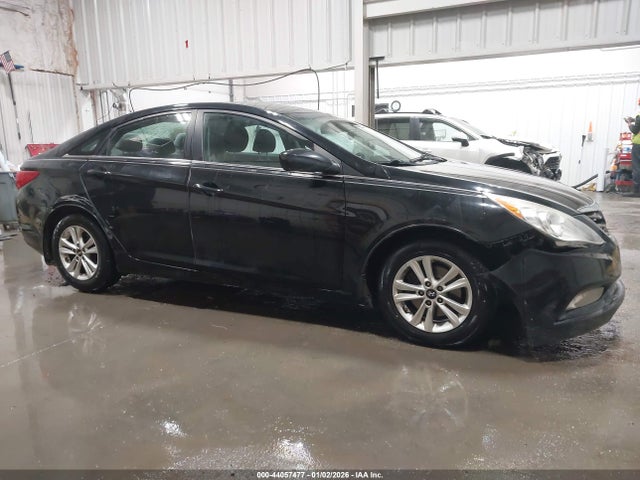 2013 Hyundai Sonata Gls მანქანა იყიდება აუქციონზე, vin: 5NPEB4AC9DH631113, აუქციონის ნომერი: 44057477