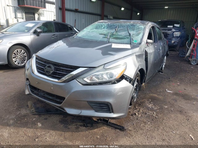 2017 Nissan Altima 2.5 S მანქანა იყიდება აუქციონზე, vin: 1N4AL3AP7HN365191, აუქციონის ნომერი: 44057478