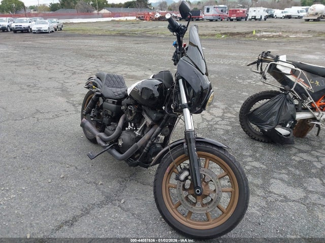 2016 HARLEY-DAVIDSON FXDLS 1HD1GS822GC328240