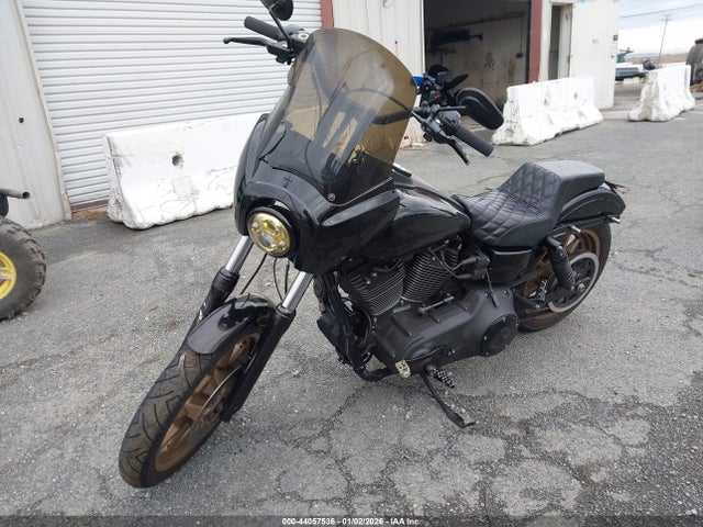 2016 HARLEY-DAVIDSON FXDLS 1HD1GS822GC328240 Photo 1