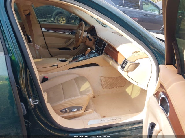 2011 PORSCHE PANAMERA WP0AA2A76BL015368 Photo 4