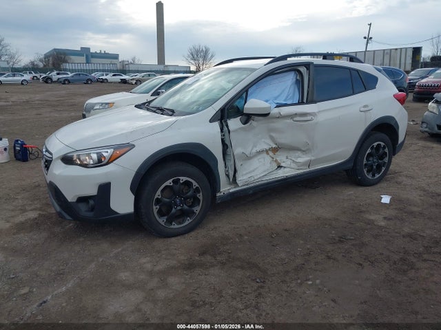 Subaru Crosstrek Premium 2021 JF2GTAPC2M8277351 Image 2