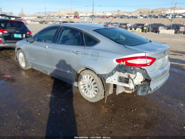 2015 FORD FUSION HYBRID 3FA6P0UU6FR170364 Photo 2
