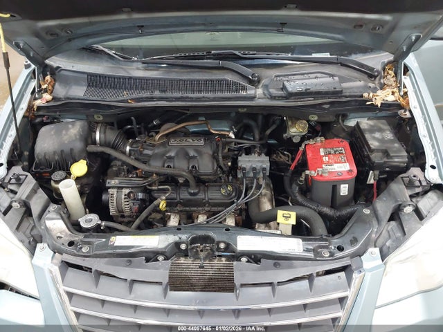 2010 Chrysler Town & Country Touring Plus მანქანა იყიდება აუქციონზე, vin: 2A4RR8D16AR398542, აუქციონის ნომერი: 44057645