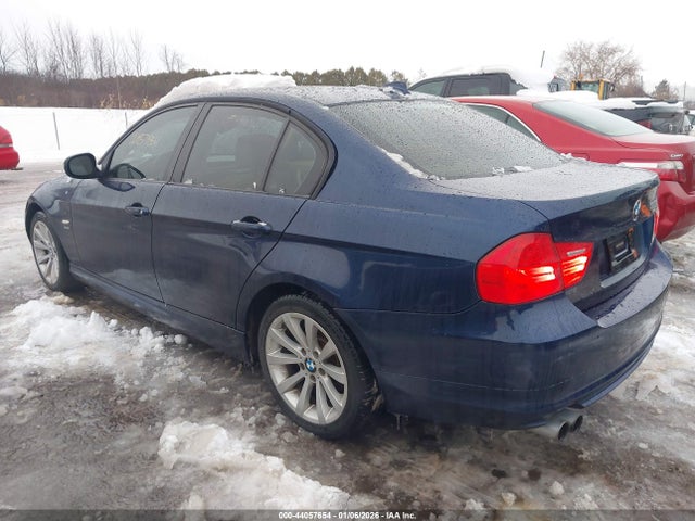2011 BMW 328I WBAPK5C53BA994683 Photo 2