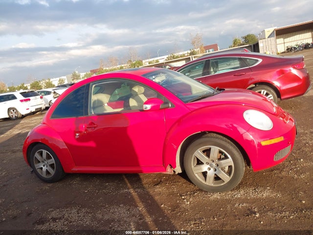 44057706 :رقم المزاد ، 3VWRG31C46M404371 vin ، 2006 Volkswagen New Beetle 2.5 مزاد بيع