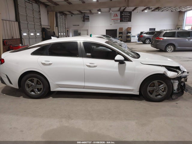 2021 Kia K5 Lx მანქანა იყიდება აუქციონზე, vin: 5XXG24J22MG069082, აუქციონის ნომერი: 44057737