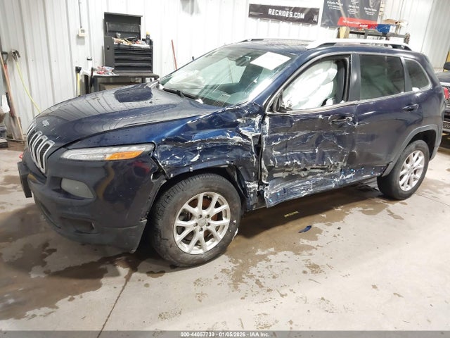 Jeep Cherokee Latitude 2015 1C4PJMCB9FW663976 Image 2