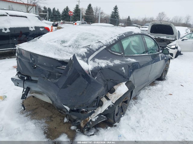 2024 TESLA MODEL 3 5YJ3E1ET7RF881365 Photo 3