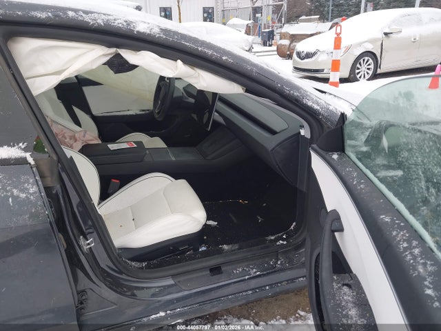 2024 TESLA MODEL 3 5YJ3E1ET7RF881365 Photo 4