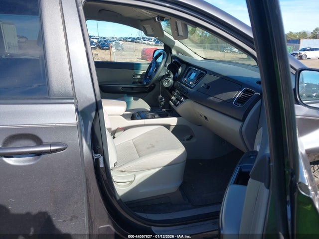 2016 Kia Sedona Lx მანქანა იყიდება აუქციონზე, vin: KNDMB5C1XG6136656, აუქციონის ნომერი: 44057827