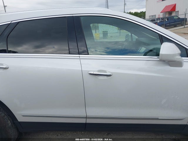 1GYKNCRS4JZ203366 Cadillac XT5 LUXURY