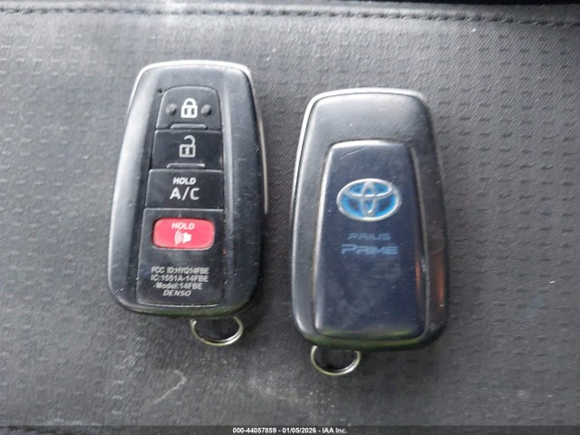 2020 TOYOTA PRIUS PRIME JTDKARFP5L3161235 Photo 10
