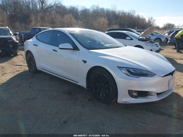 2017 TESLA MODEL S 5YJSA1E21HF228768 Photo 0