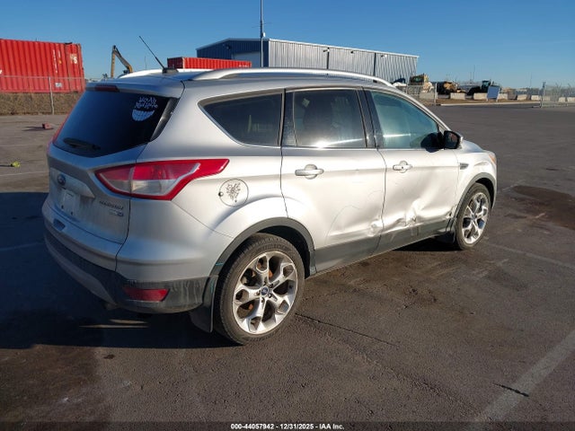 1FMCU9J96EUC30270 Ford Escape Titanium
