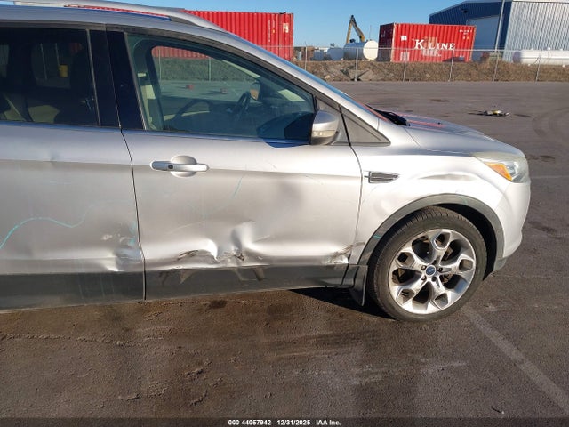 1FMCU9J96EUC30270 Ford Escape Titanium