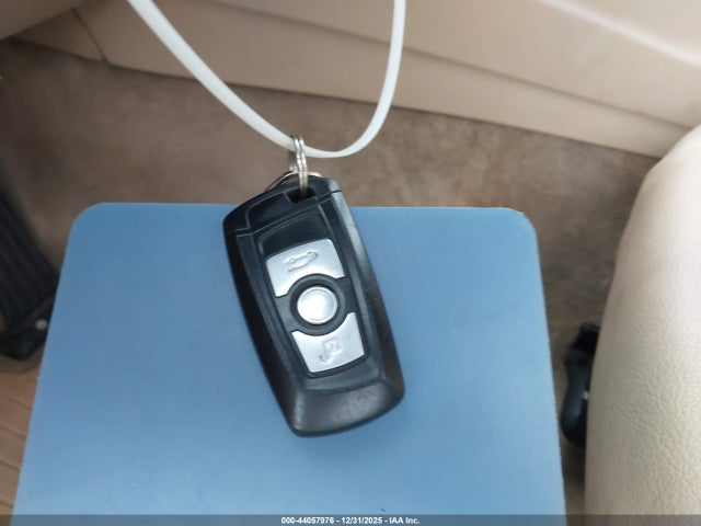 WBA3B1G58ENN90843 BMW 320i