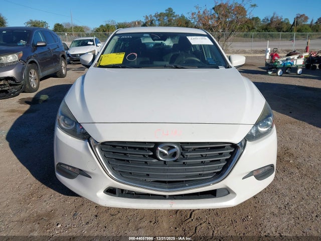 Продаж на аукціоні авто 2018 Mazda Mazda3 Sport, vin: 3MZBN1U7XJM208695, номер лоту: 44057998