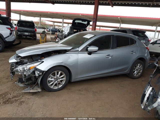 Mazda Mazda3 Sport 2018 3MZBN1K76JM200225 Image 14