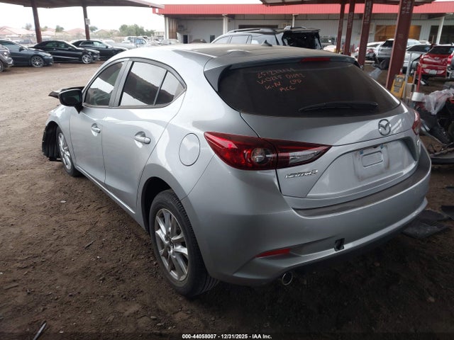 Mazda Mazda3 Sport 2018 3MZBN1K76JM200225 Image 3
