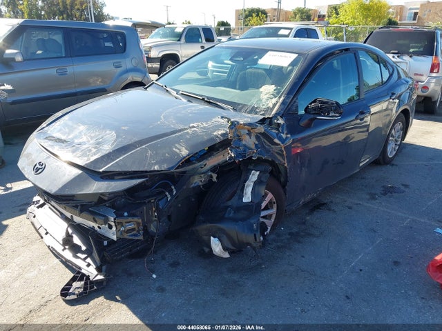 Toyota CAMRY LE 2025 4T1DAACK4SU611187 Image 2