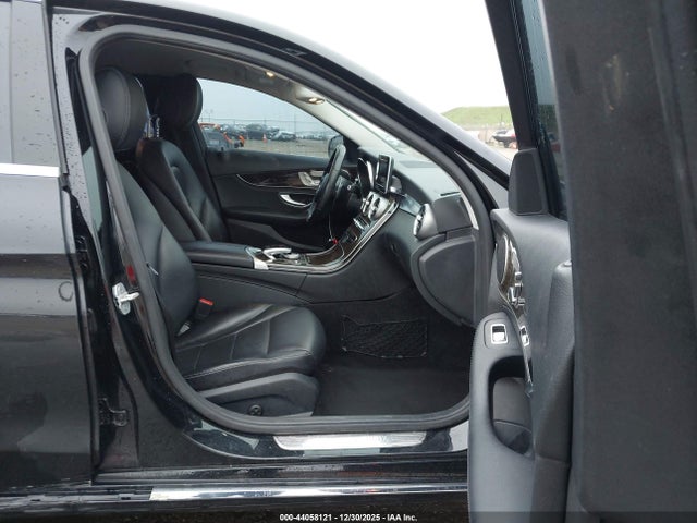 Продаж на аукціоні авто 2015 Mercedes-benz C 300, vin: 55SWF4JBXFU077726, номер лоту: 44058121