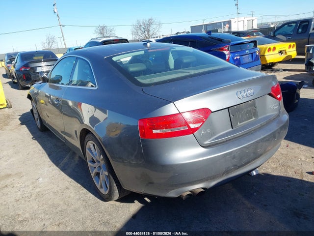 2012 AUDI A5 WAURFAFR2CA036155 Photo 2
