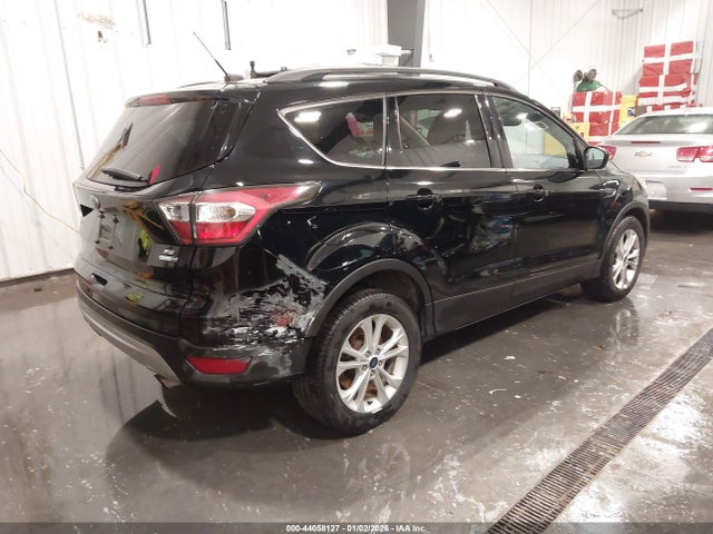 1FMCU9G96HUA94041 Ford ESCAPE SE