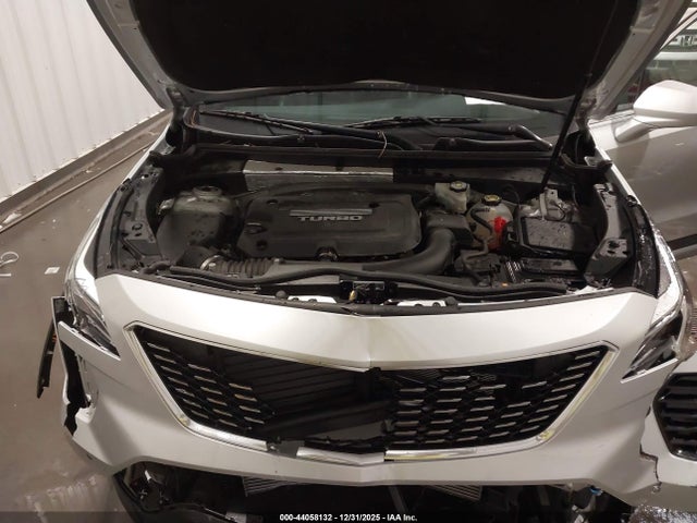 44058132 :رقم المزاد ، 1GYFZCR46KF109984 vin ، 2019 Cadillac Xt4 Premium Luxury مزاد بيع