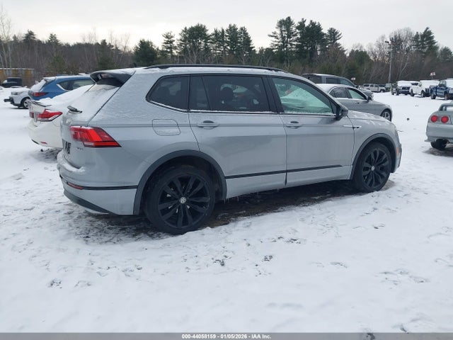 3VV2B7AX2MM020276 Volkswagen Tiguan 2.0t Se/2.0t Se R-line Black/2.0t Sel